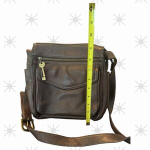 Leather Fossil brand crossbody